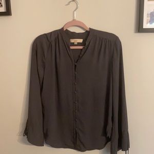 ⭐️2/$10 - Grey Loft Blouse